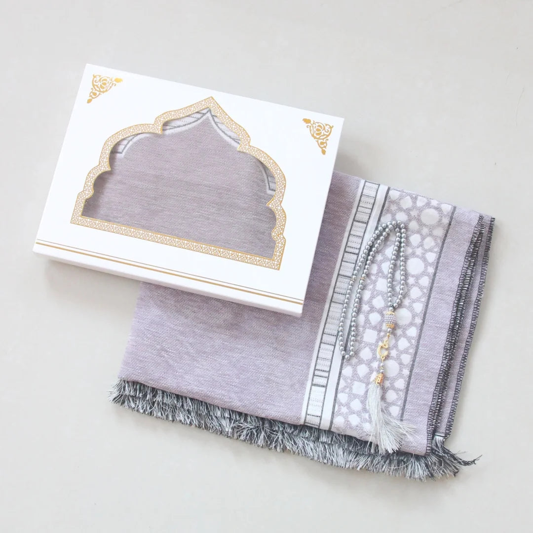 Islamic Prayer Rug with Tasbih Beads Ramadan Eid Gift Set Premium Prayer Mat in Gift Bag or Box Ideal for Muslim Men Women